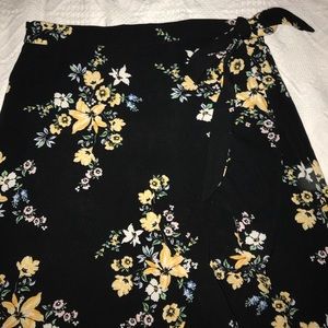 Adorable floral skirt!